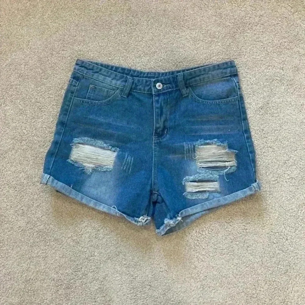 New with tags sheilay high rise ripped jean shorts in size medium
